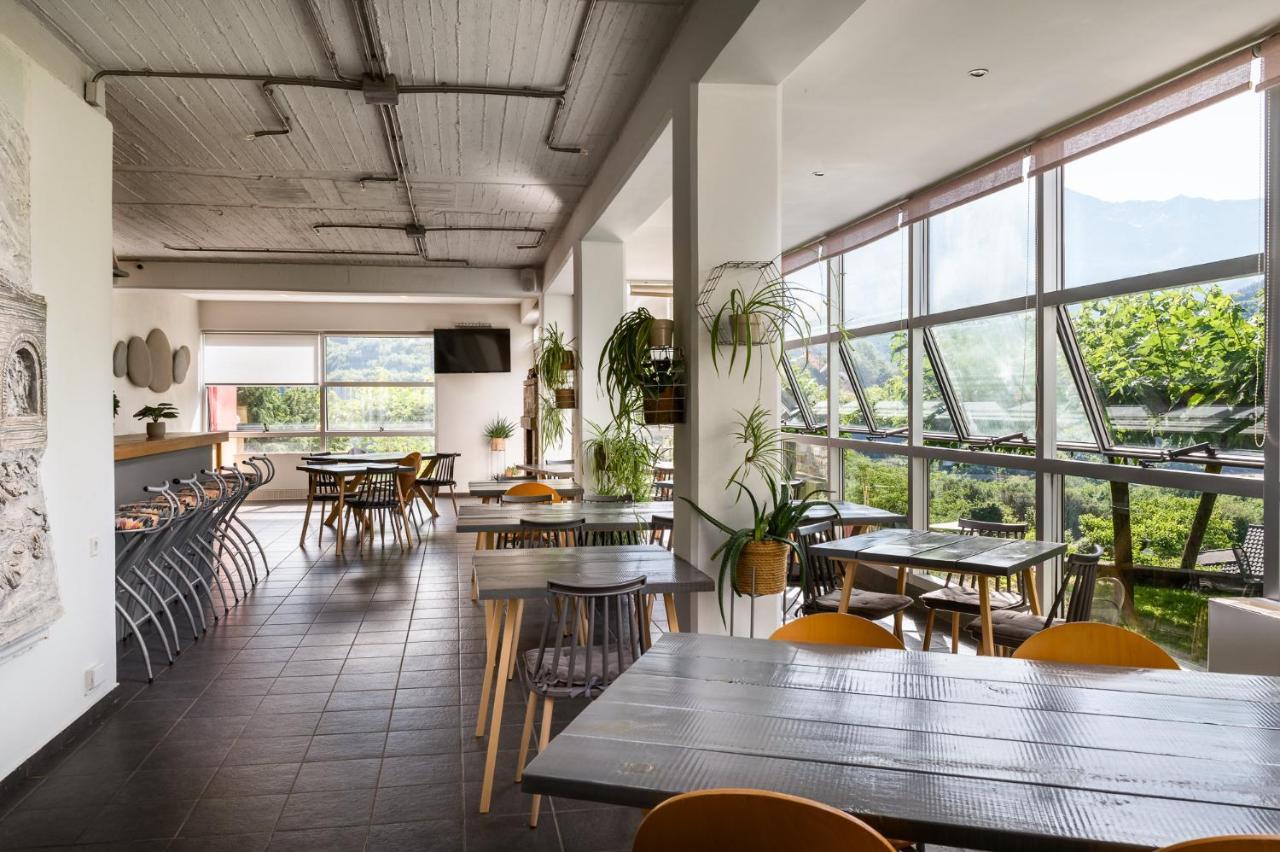 Gefiri Plakas Hotel, Tzoumerka Exteriör bild