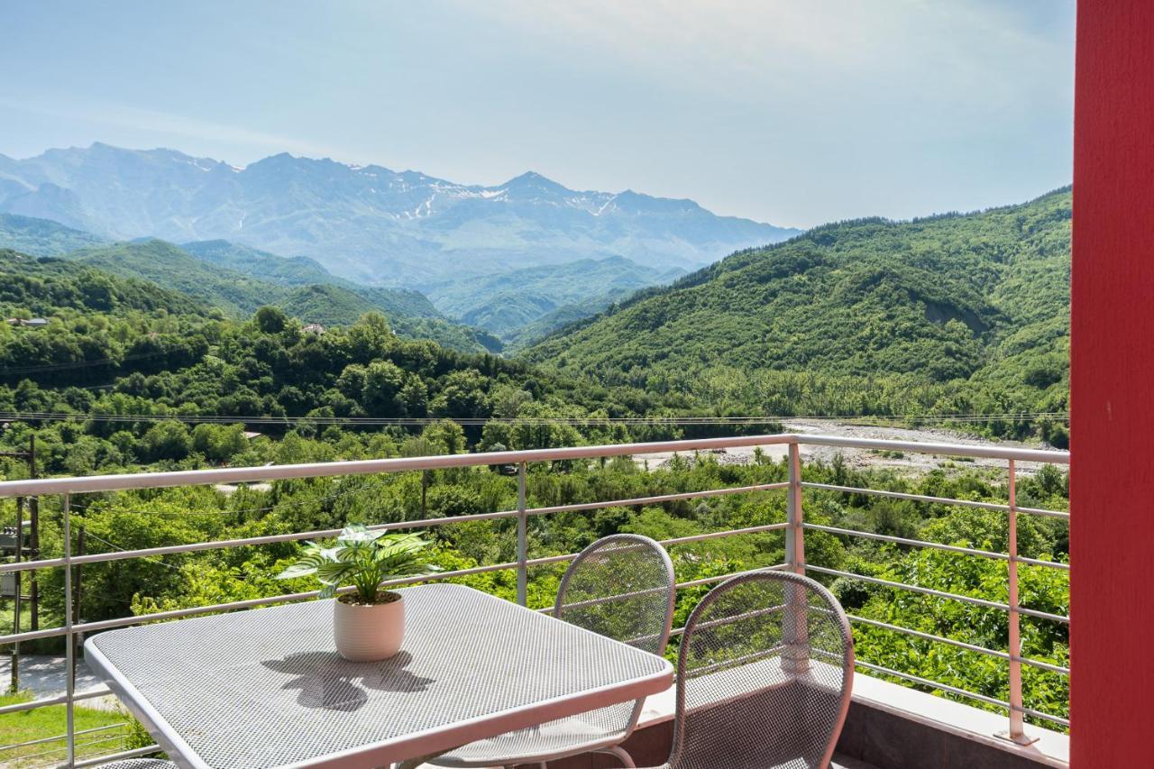 Gefiri Plakas Hotel, Tzoumerka Exteriör bild